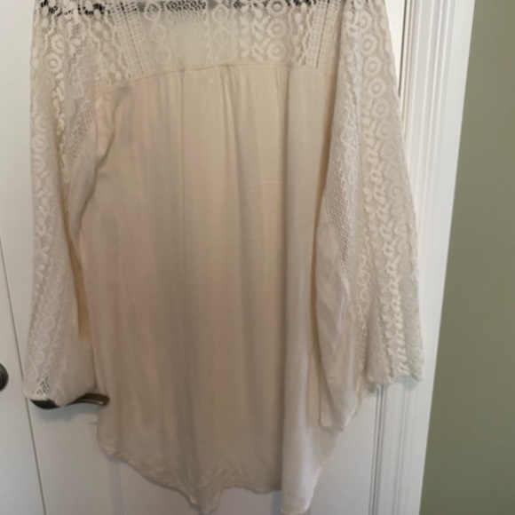 O’Neil beachy long sleeved top. Large - Picture 3 of 3